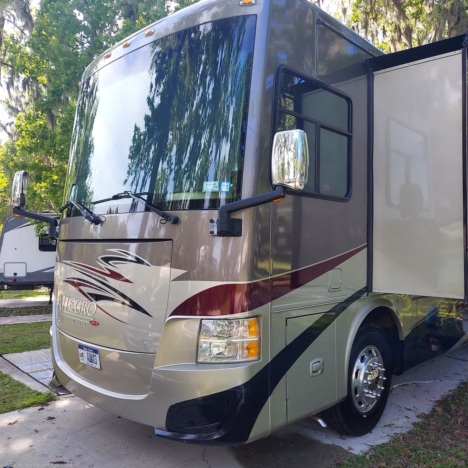 Used 2013 Tiffin Allegro Red 33AA LOCATED IN MERRILL NEW YORK 12955 available in , Florida