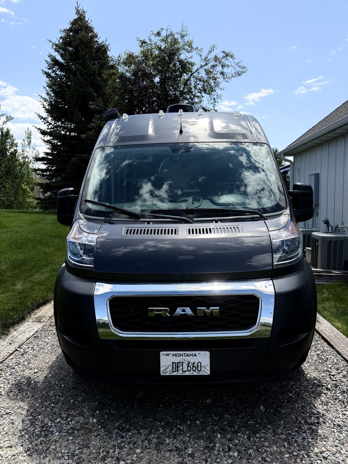 2022 Tellaro 20K LOCATED IN BOZEMAN MT. 59715 by Thor Motor Coach from RV Pricing and Appraisals in , Florida