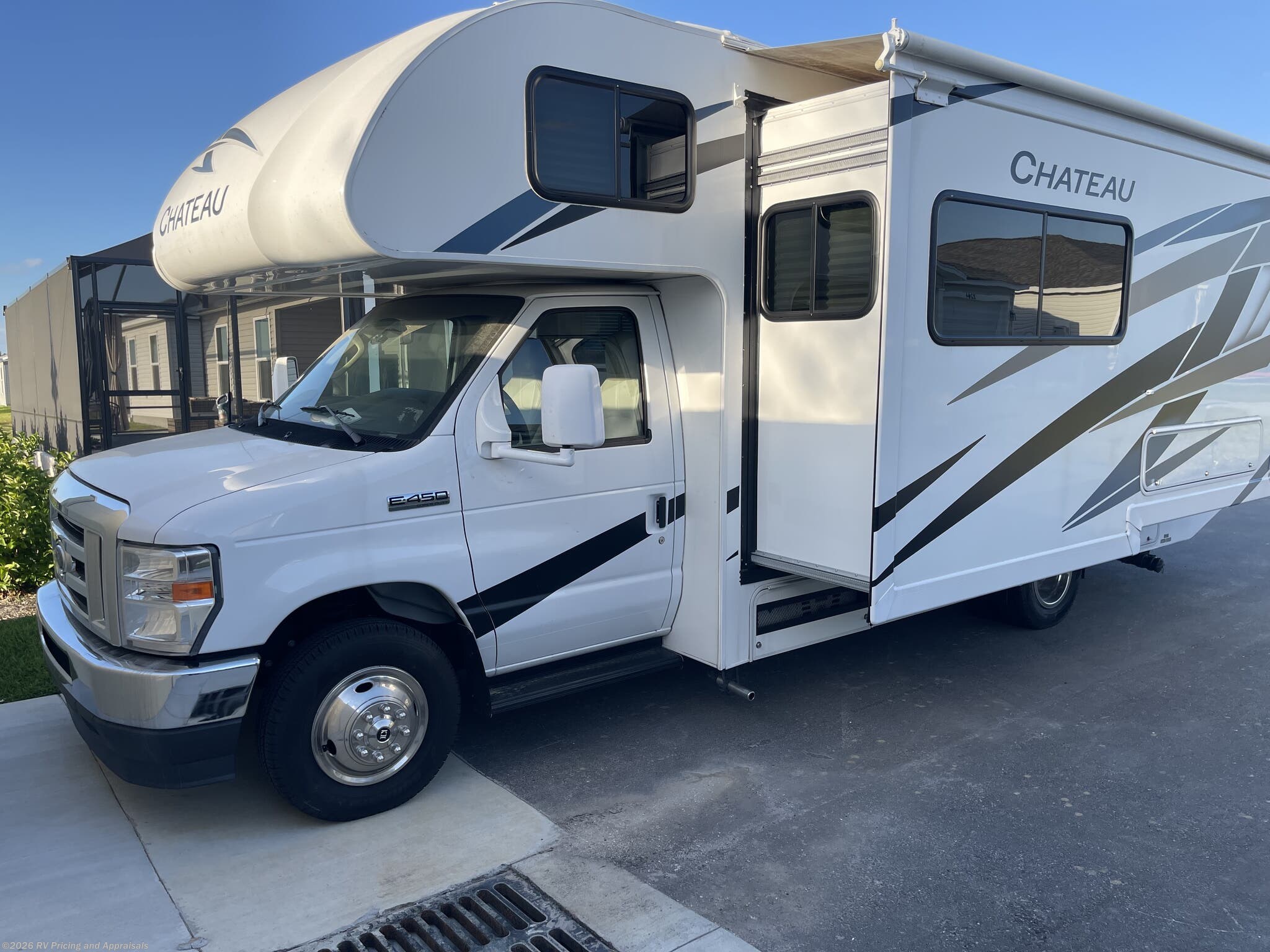 2024 Chateau 25M LOCATED IN MIDDLETON FLORIDA 34762 by Thor Motor Coach from RV Pricing and Appraisals in , Florida