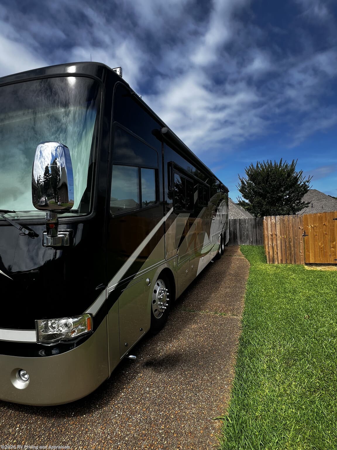 Used 2008 Tiffin Allegro Bus 42QRP LOCATED IN RIDGELAND MS. 39157 available in , Florida
