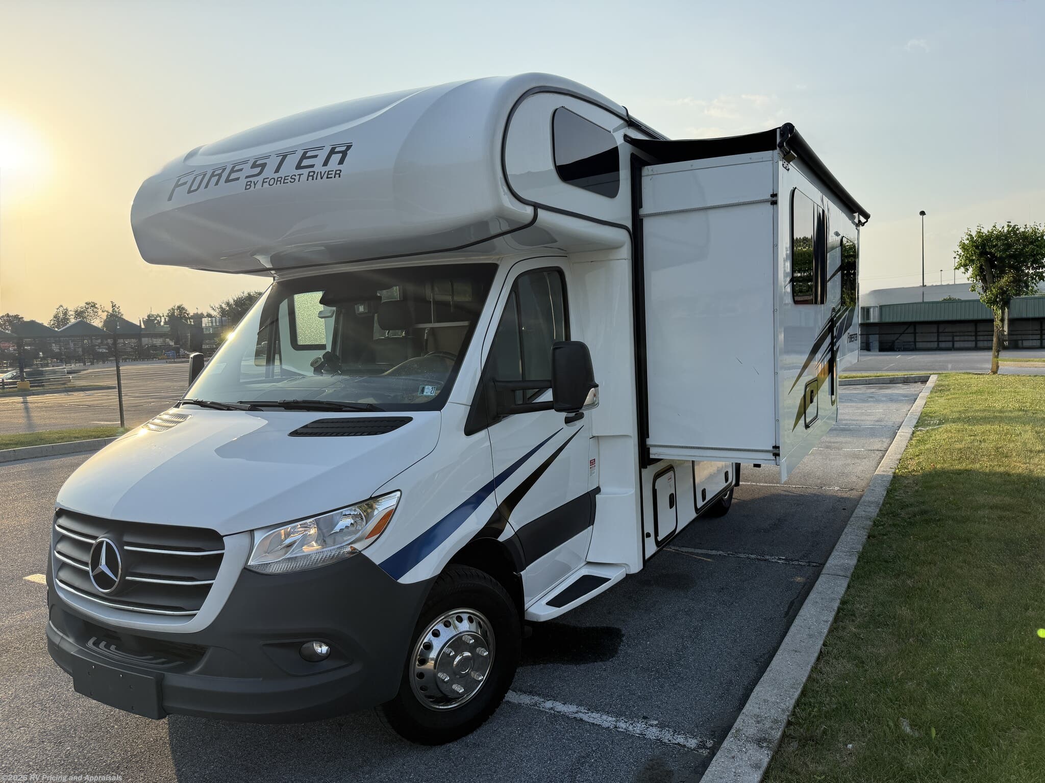 Used 2022 Forest River Forester MBS 2401B LOCATED IN COATESVILLE PA 19320 available in , Florida