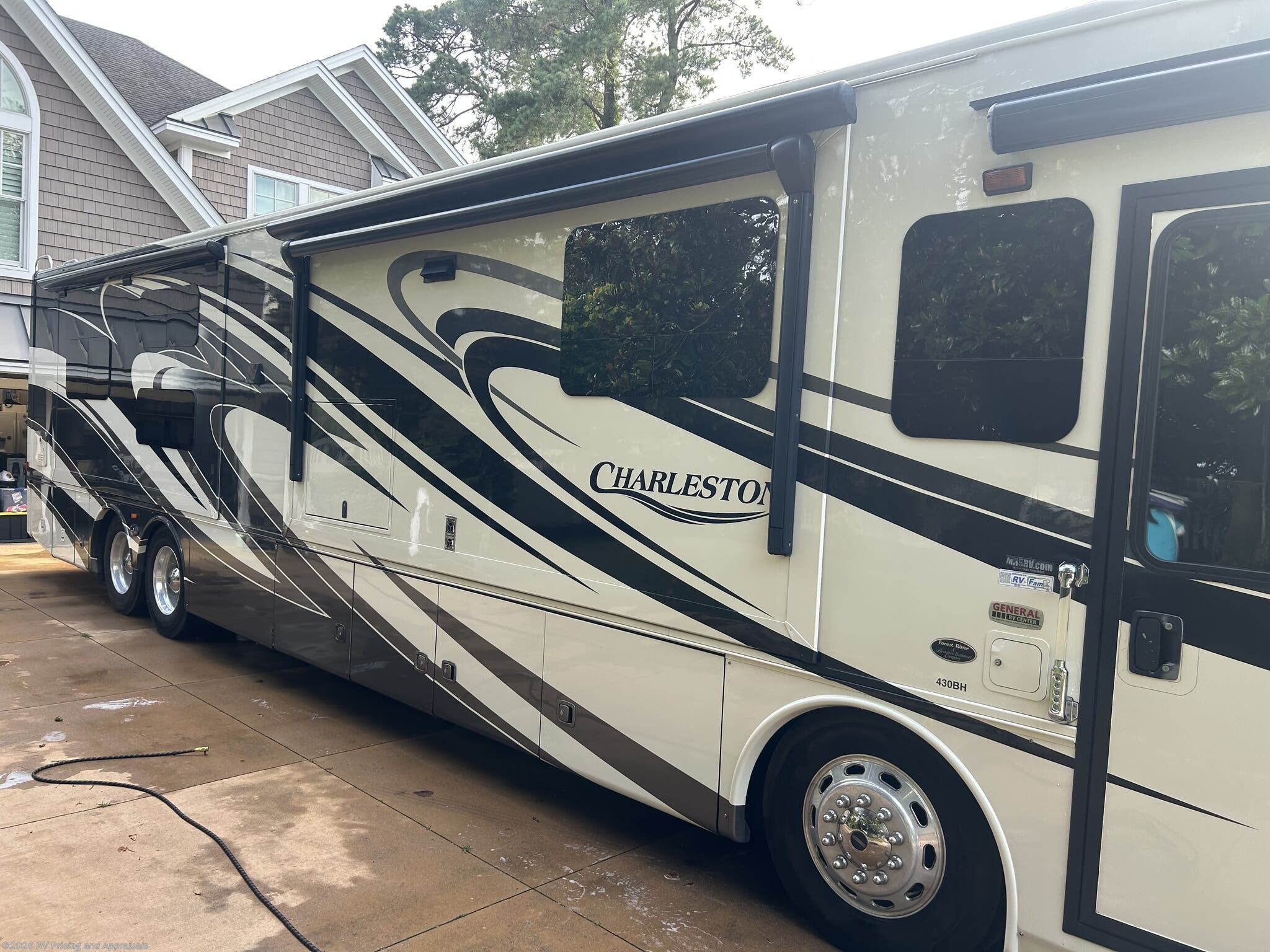 2014 Charleston 430BH LOCATED IN VIRGINA BEACH VA 23451 by Forest River from RV Pricing and Appraisals in , Florida