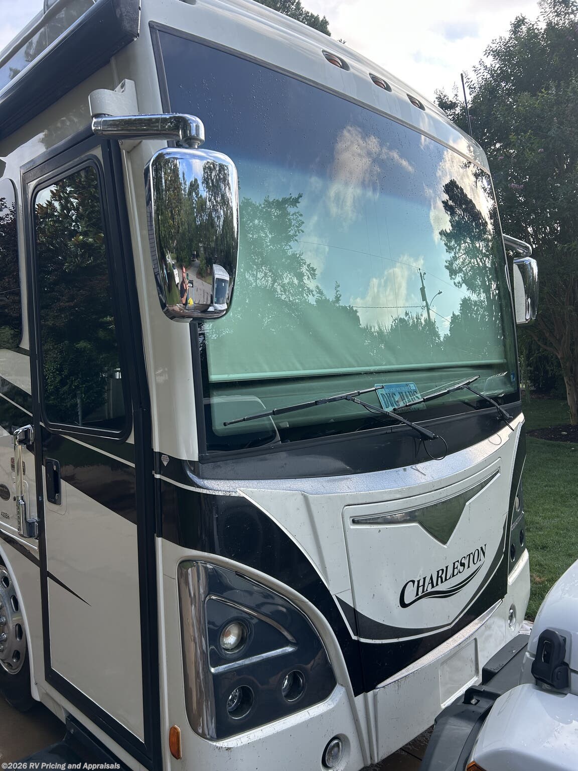 Used 2014 Forest River Charleston 430BH LOCATED IN VIRGINA BEACH VA 23451 available in , Florida