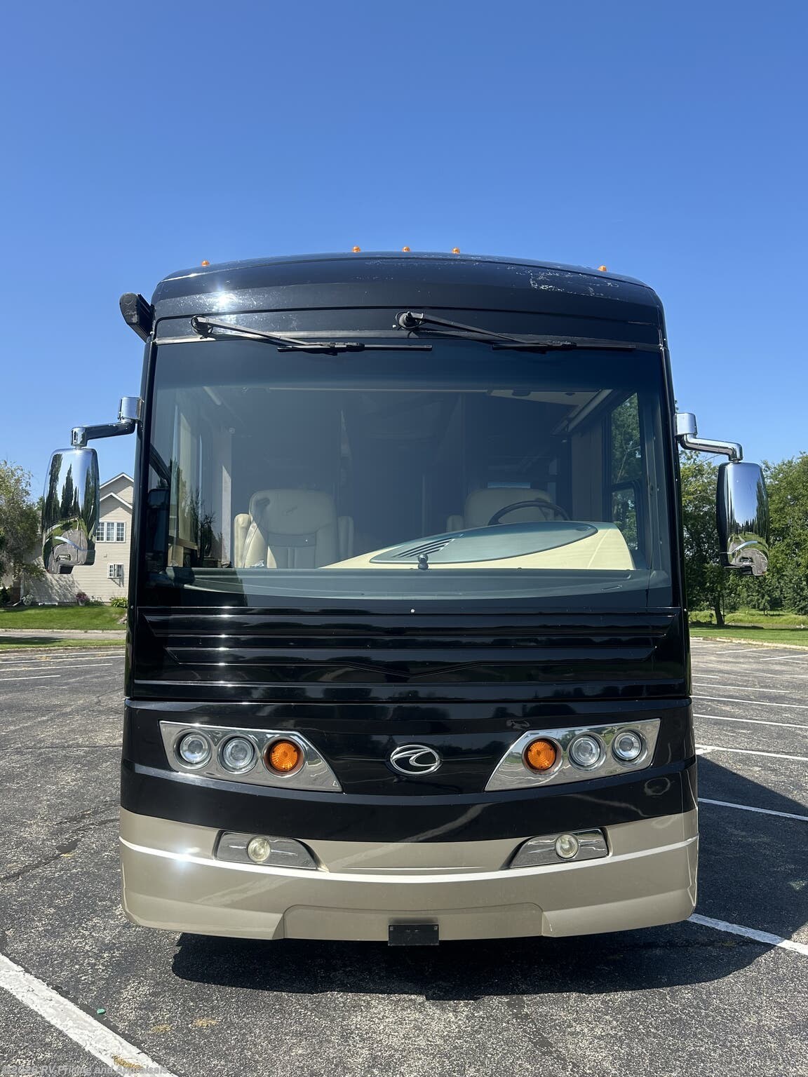 Used 2011 American Coach American Eagle 45T LOCATED IN HELENVILLE WI. 53137 available in , Florida