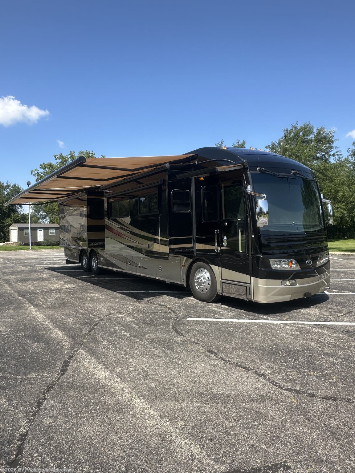 2011 American Coach American Eagle 45T LOCATED IN HELENVILLE WI. 53137 - Used Class A For Sale by RV Pricing and Appraisals in , Florida