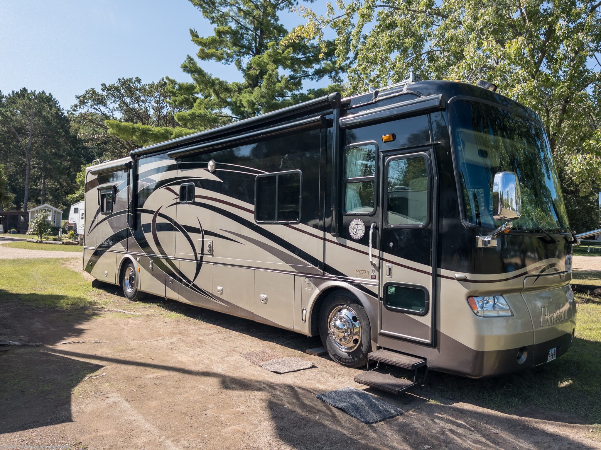 2007 Tiffin Phaeton 40 QSH  LOCATED IN SAN DIEGO CA - Used Class A For Sale by RV Pricing and Appraisals in , Florida
