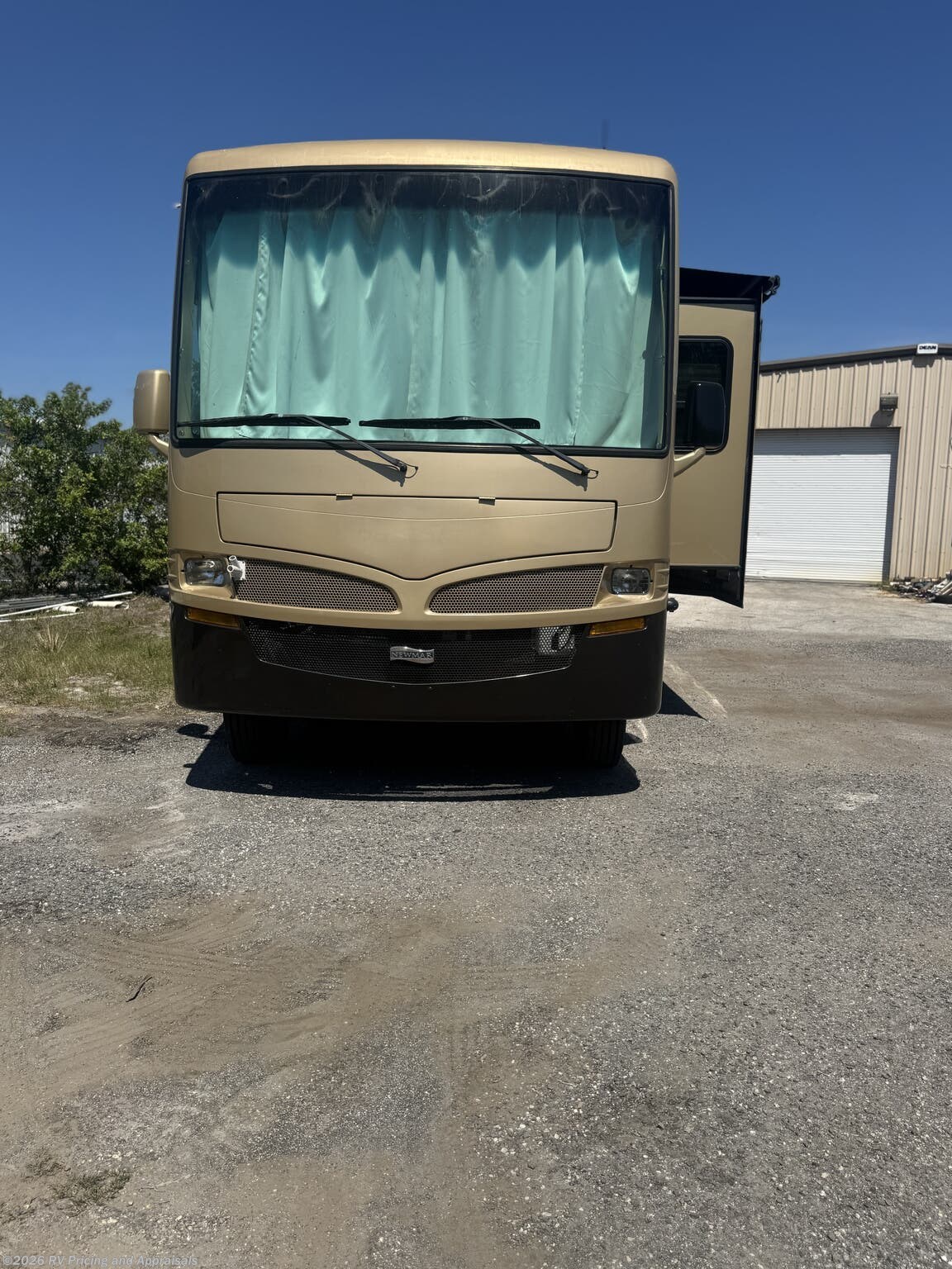 2009 Newmar Bay Star 3202 LOCATED IN LARGO FLORIDA - Used Class A For Sale by RV Pricing and Appraisals in , Florida