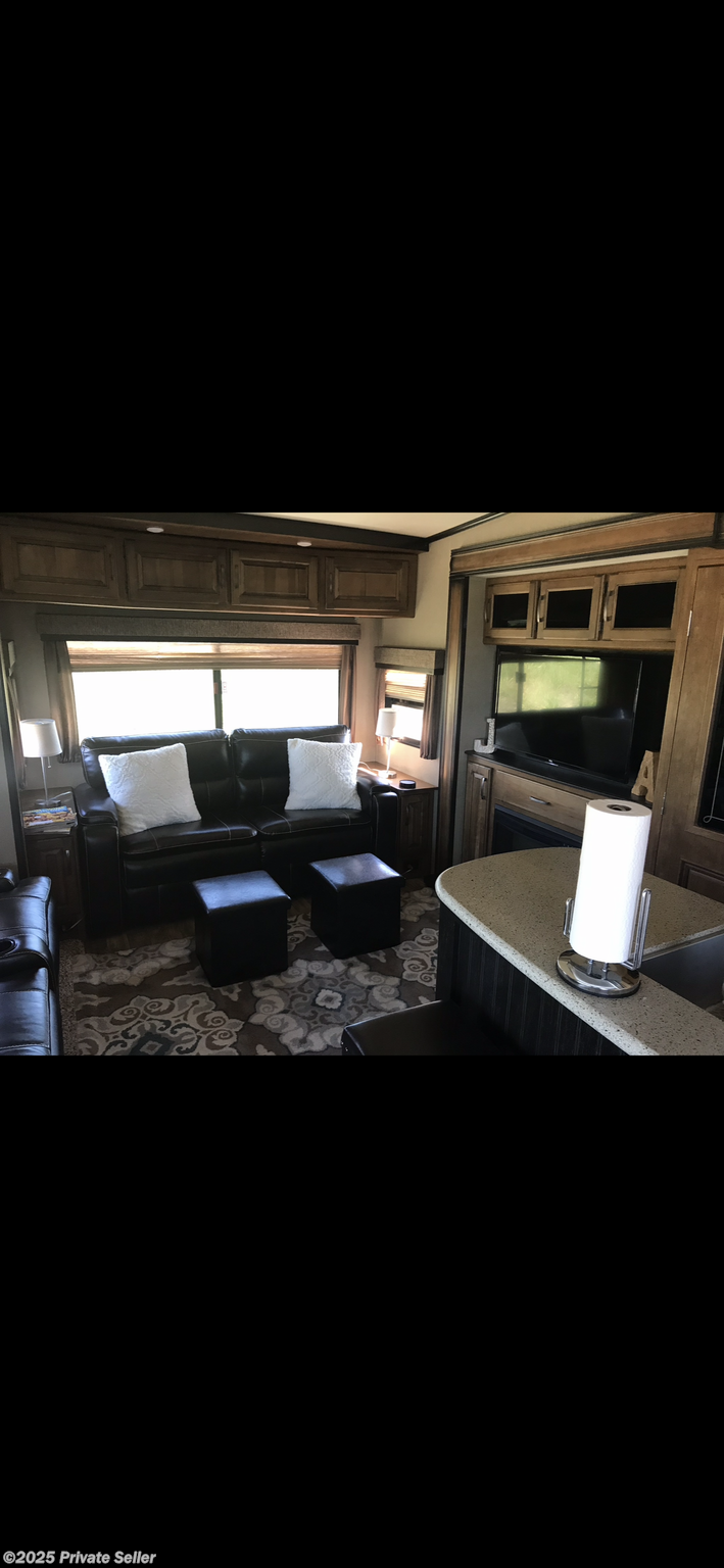2017 Reflection 303rls by Grand Design from For Sale By Owner in Wading River, New York