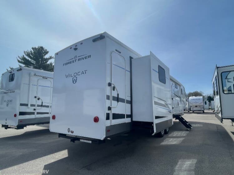 2025 Wildcat 41DREAM by Forest River from Lakeshore RV in Muskegon, Michigan
