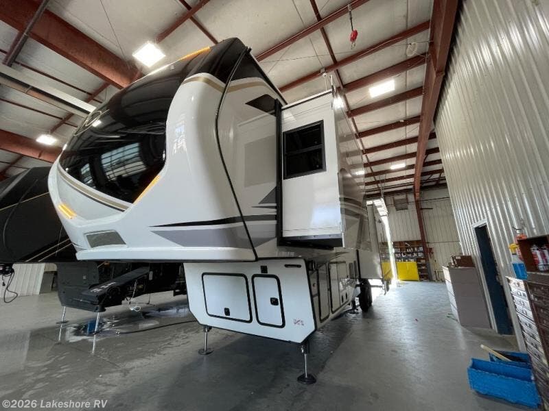 New 2025 Keystone Montana 3532SP available in Muskegon, Michigan