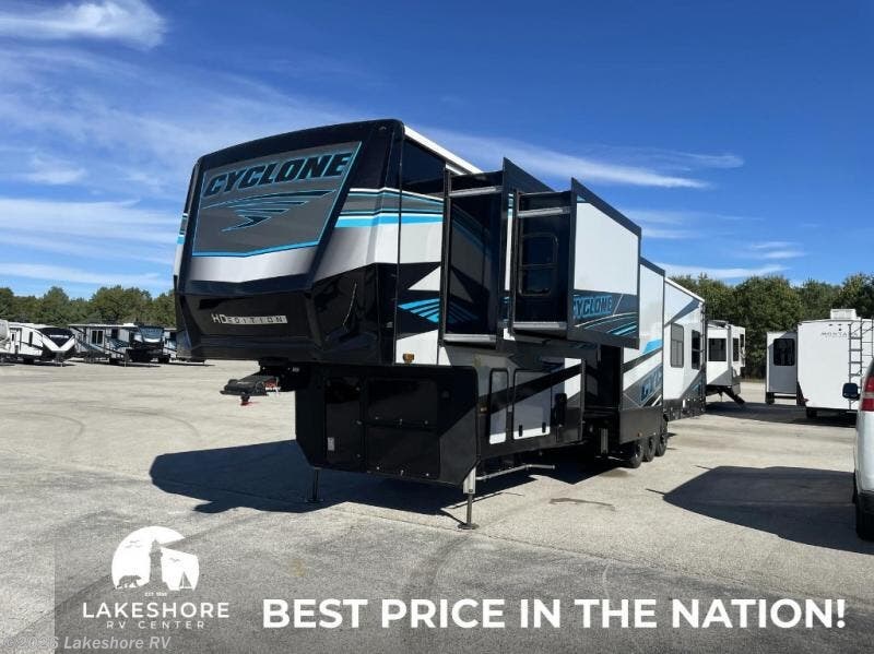 2025 Heartland Cyclone 4118 RV for Sale in Muskegon, MI 49442 | 31266 ...