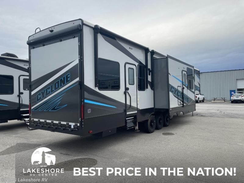 New 2025 Heartland Cyclone 4006 available in Muskegon, Michigan