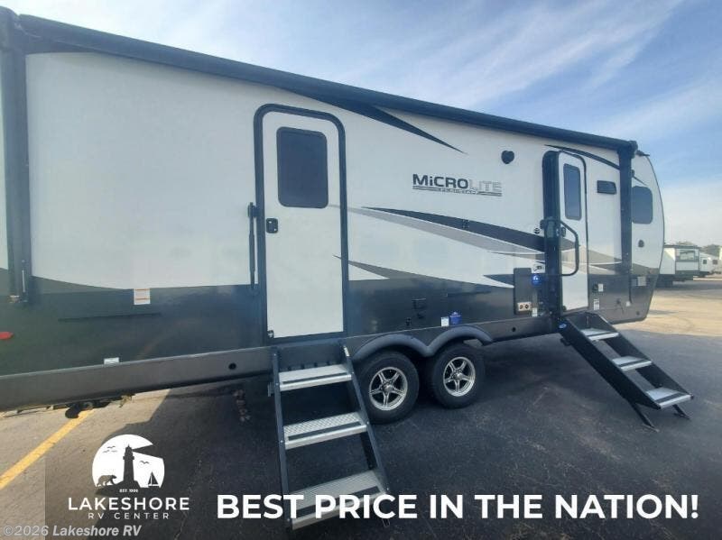 2025 Flagstaff Micro Lite 25FKBS by Forest River from Lakeshore RV in Muskegon, Michigan