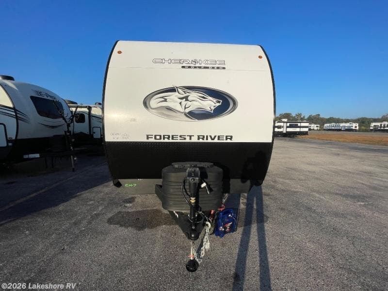 2026 Cherokee Wolf Den 304SR by Forest River from Lakeshore RV in Muskegon, Michigan