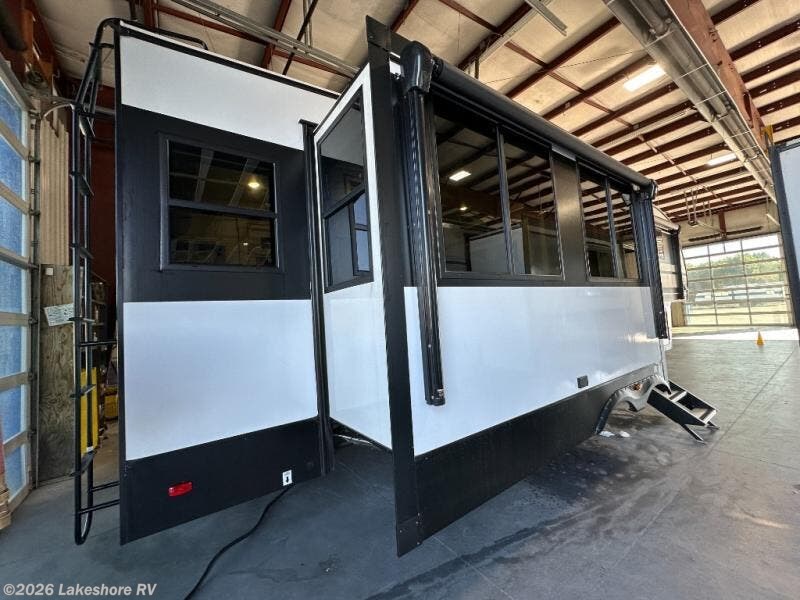 2025 Blackthorn 3100RL by East to West from Lakeshore RV in Muskegon, Michigan