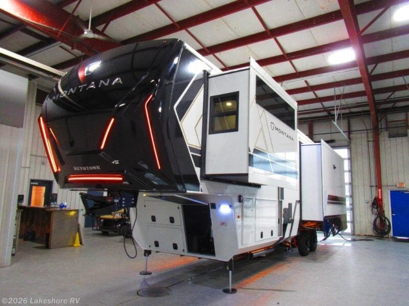 New 2026 Keystone Montana 3100RL available in Muskegon, Michigan