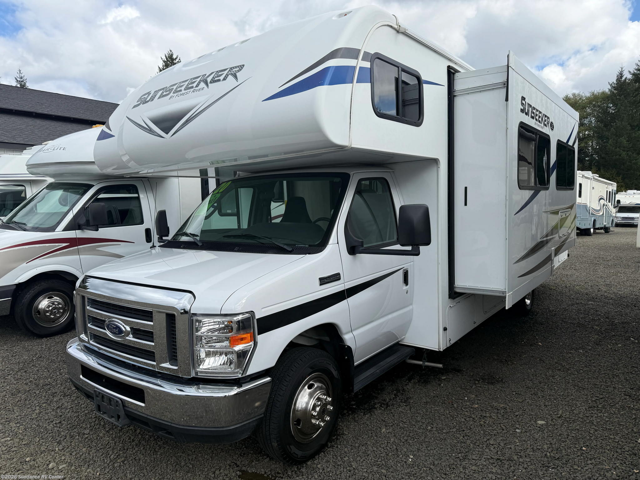 Used 2025 Forest River Sunseeker LE 2550DSLE available in Shelton, Washington