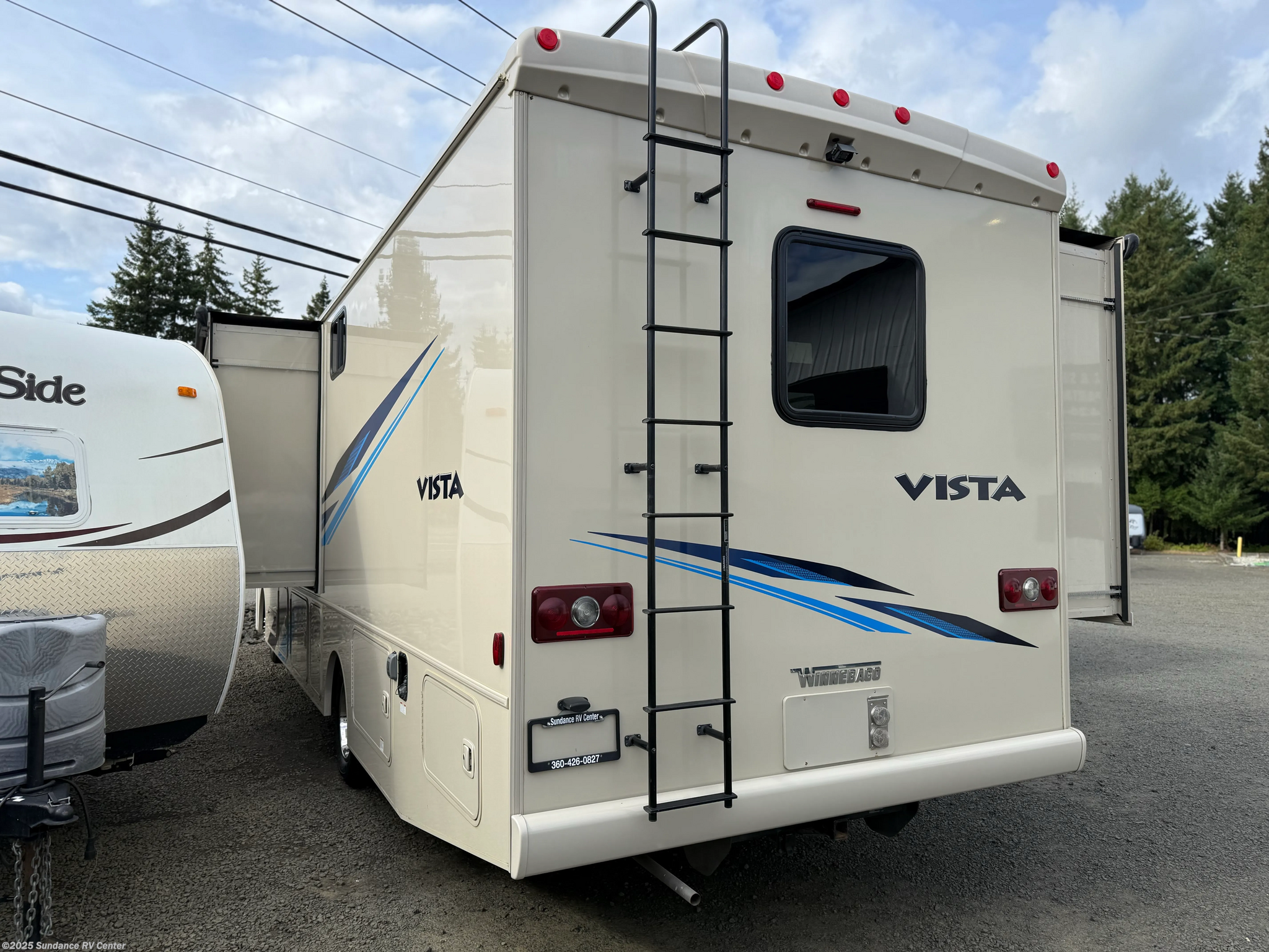2019 Vista 32YE by Winnebago from Sundance RV Center in Shelton, Washington