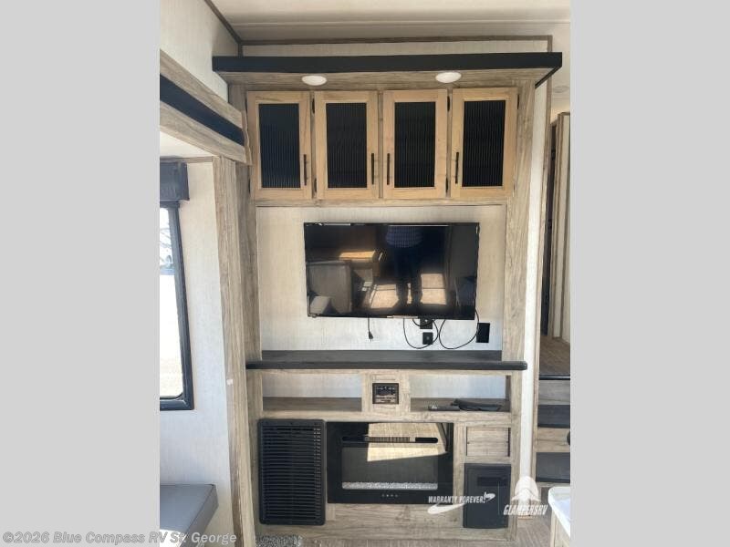 Used 2021 Forest River Cherokee Arctic Wolf 321BH available in Hurricane, Utah