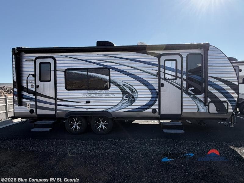 2017 Weekend Warrior Road Ranger 252T - Used Travel Trailer For Sale by Blue Compass RV St. George in Hurricane, Utah