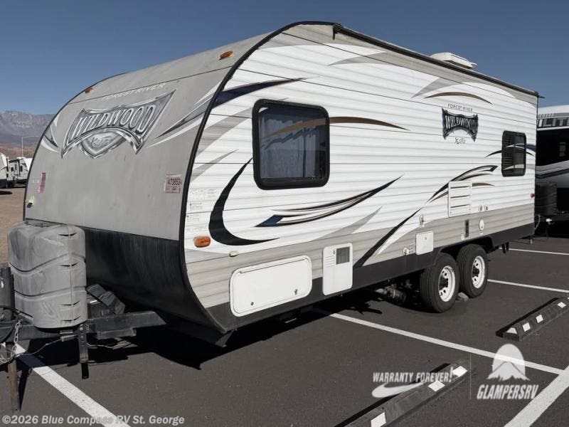 Used 2015 Forest River Wildwood X-Lite 191RDXL available in Hurricane, Utah