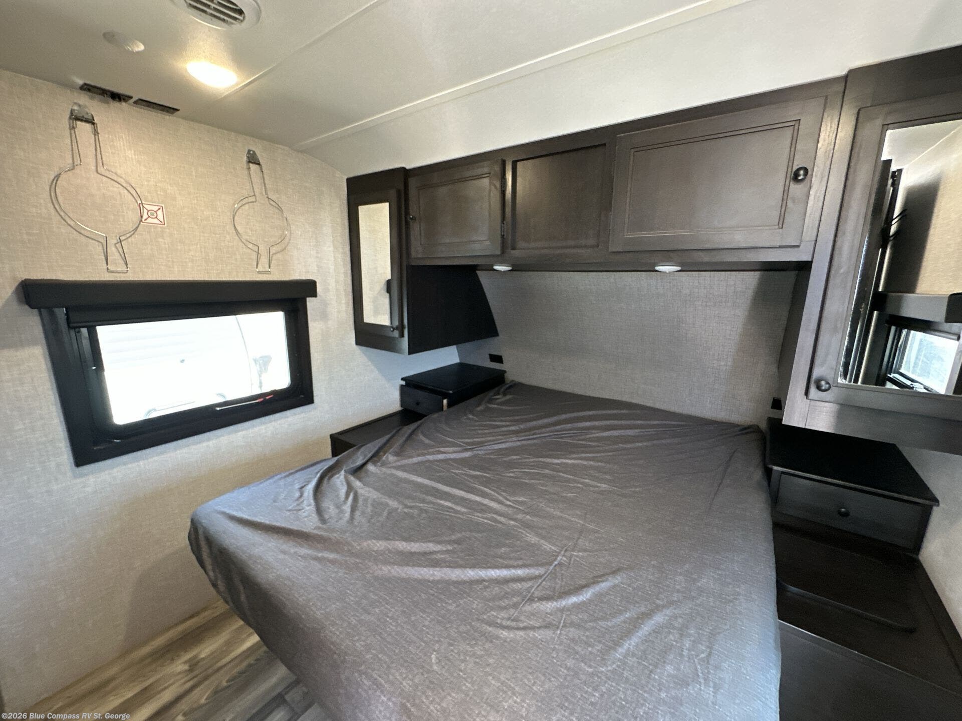 2024 Highland Ridge Range Lite 242RL - Used Travel Trailer For Sale by Blue Compass RV St. George in Hurricane, Utah