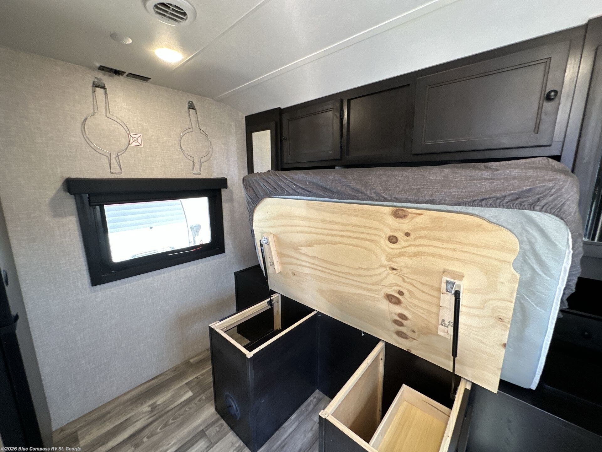 Used 2024 Highland Ridge Range Lite 242RL available in Hurricane, Utah