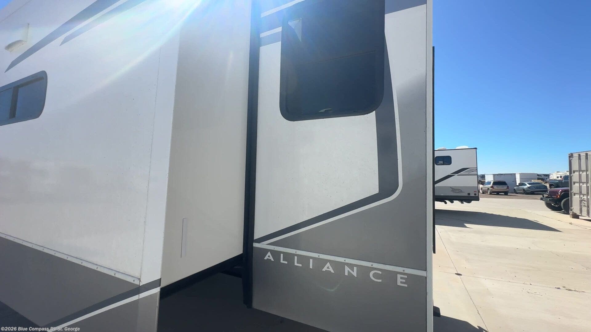 2026 Alliance RV Avenue 32RLS - New Fifth Wheel For Sale by Blue Compass RV St. George in Hurricane, Utah
