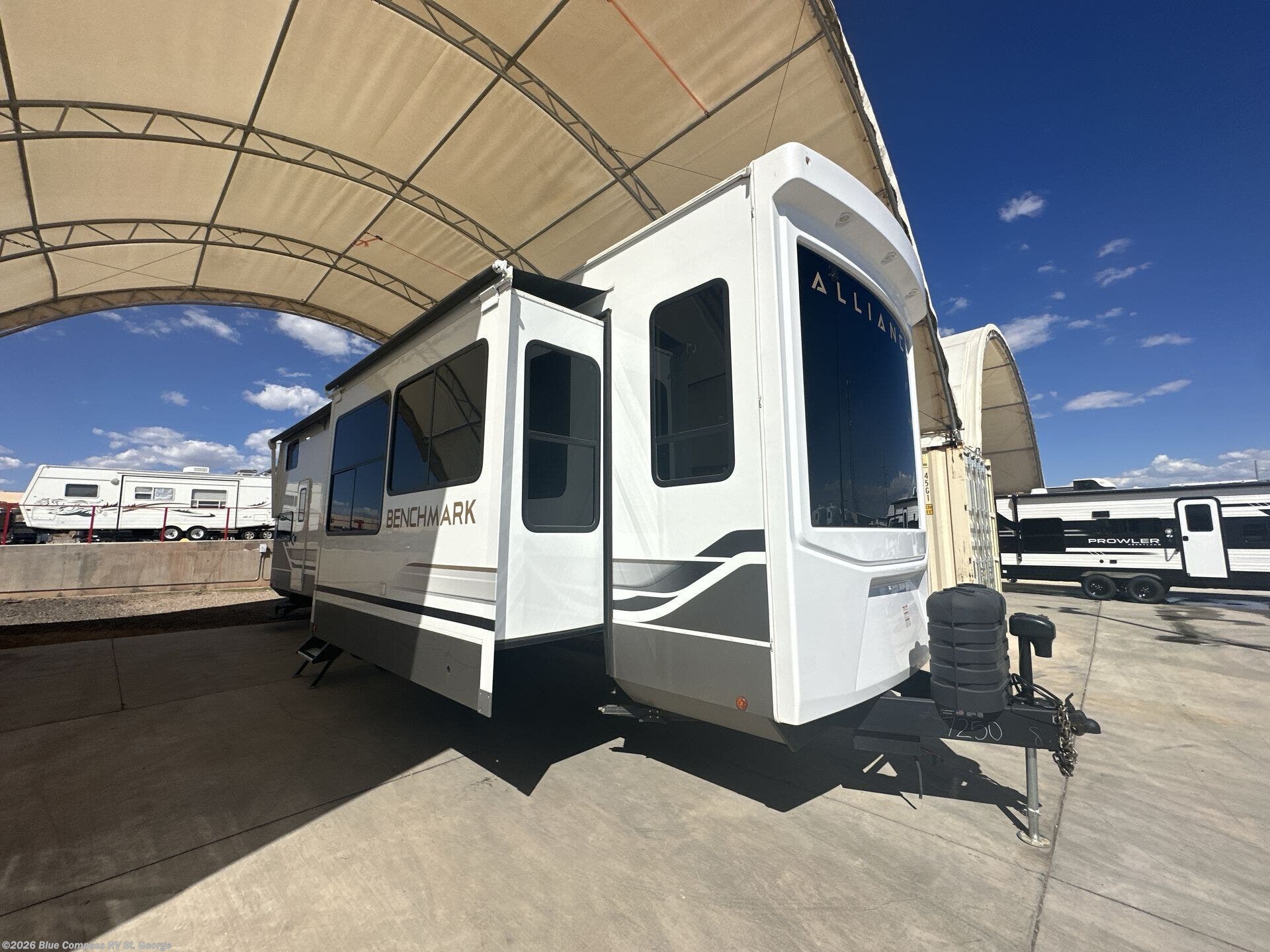 New 2026 Alliance RV Benchmark 42LFT available in Hurricane, Utah