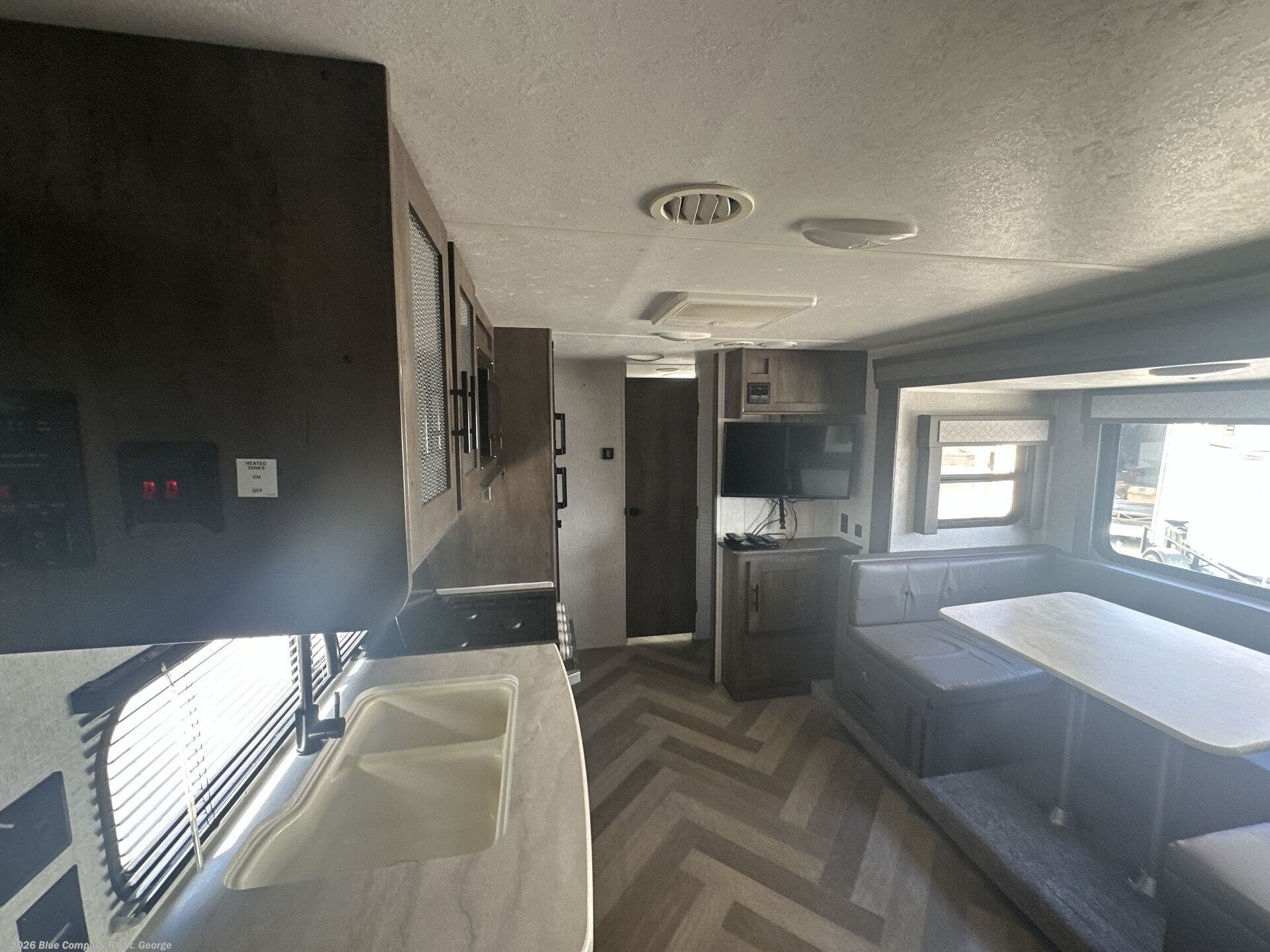 2021 Forest River Wildwood X-Lite 233RBXL - Used Travel Trailer For Sale by Blue Compass RV St. George in Hurricane, Utah