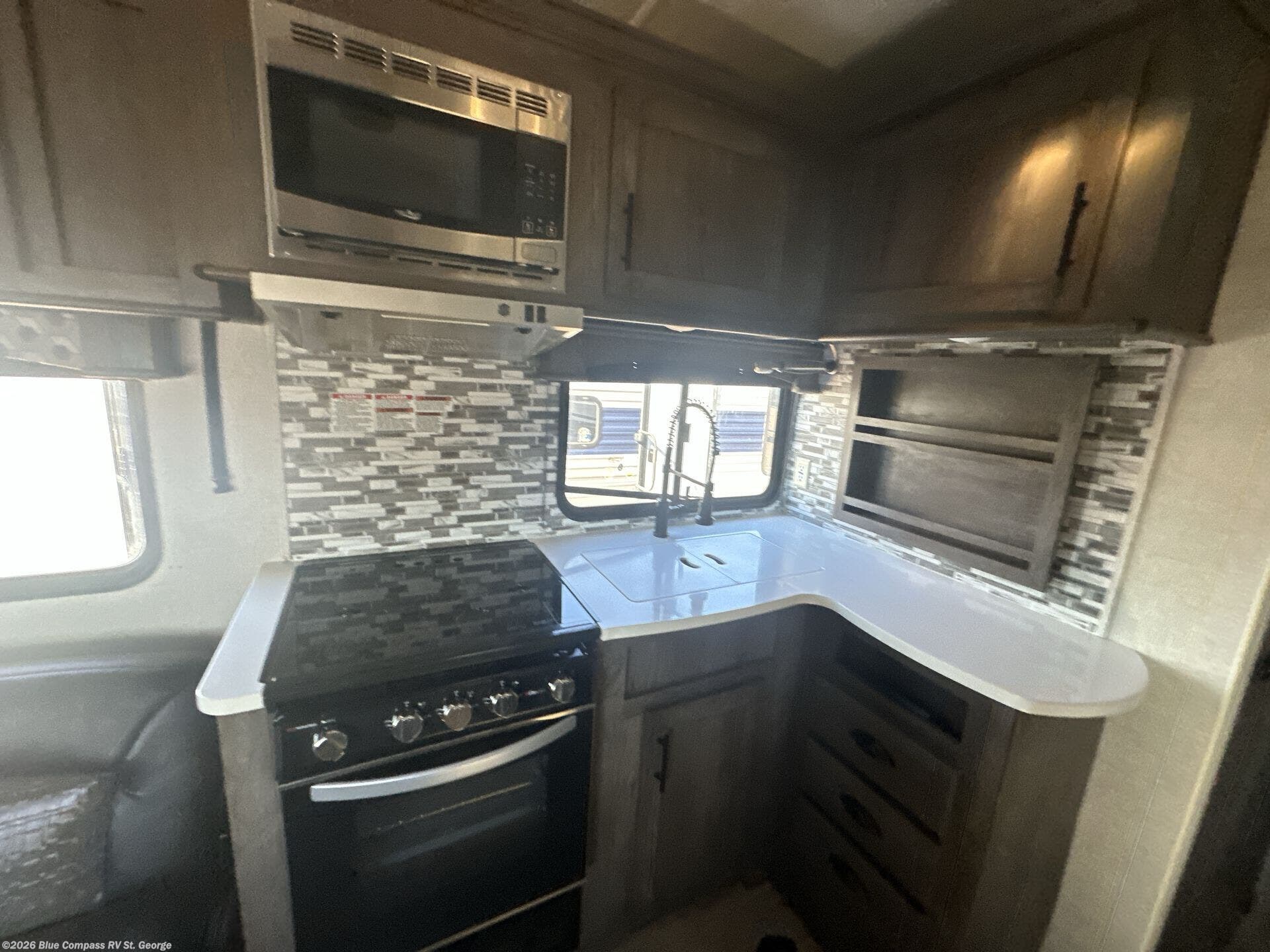 2021 Shockwave 25RQMX by Forest River from Blue Compass RV St. George in Hurricane, Utah