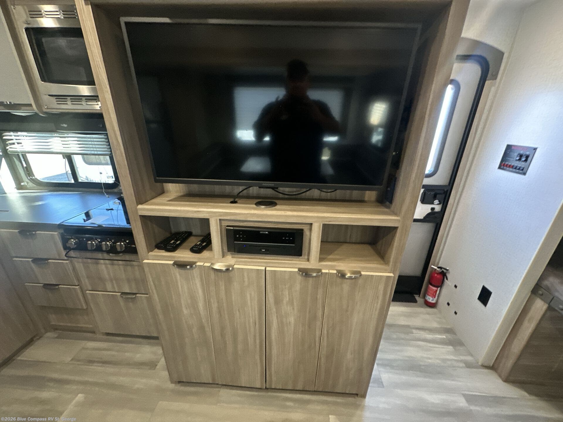 2022 Winnebago Minnie 2301BHS - Used Travel Trailer For Sale by Blue Compass RV St. George in Hurricane, Utah