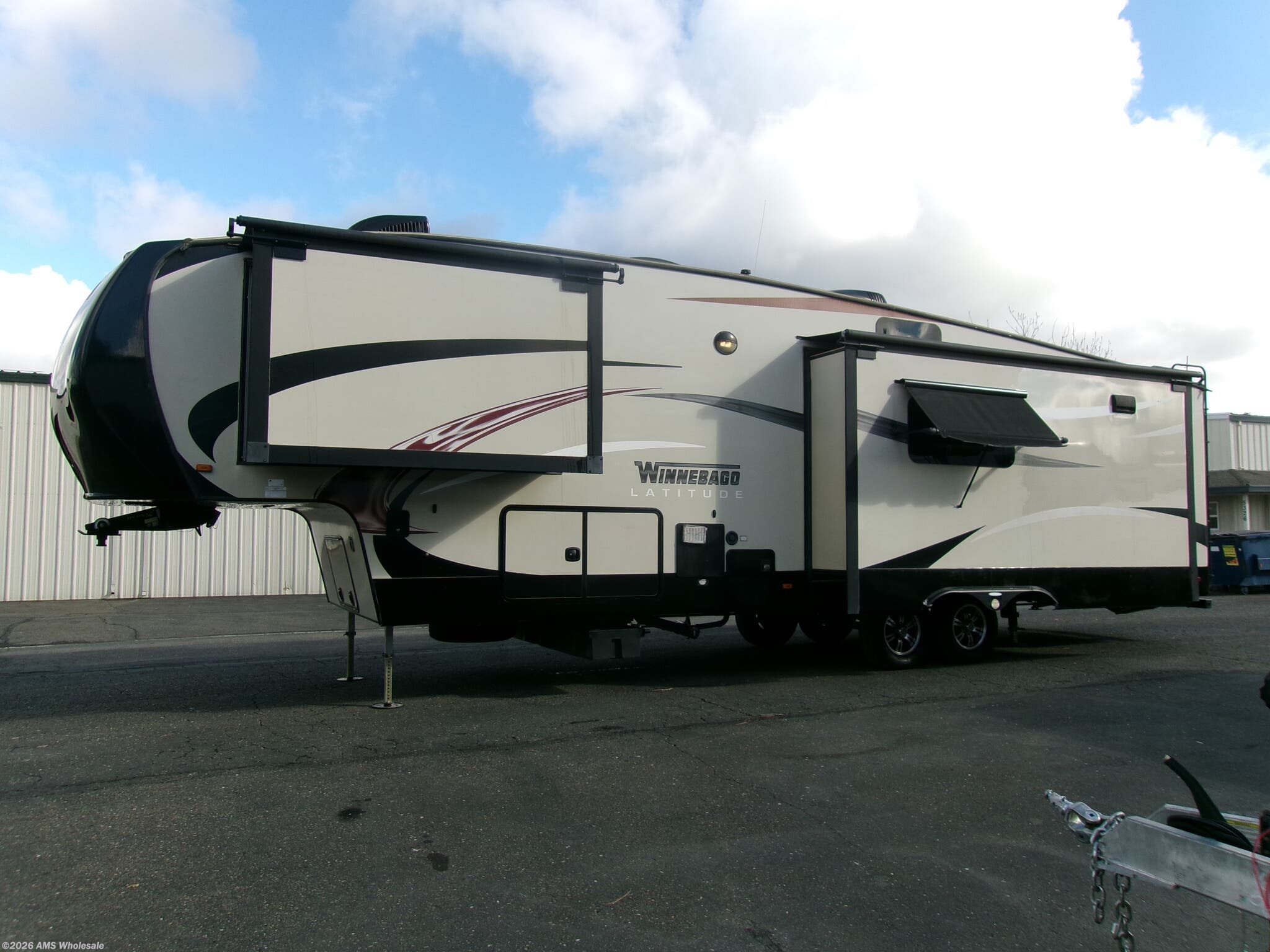 2015 Latitude 36rk by Winnebago from AMS Wholesale in Placerville, California
