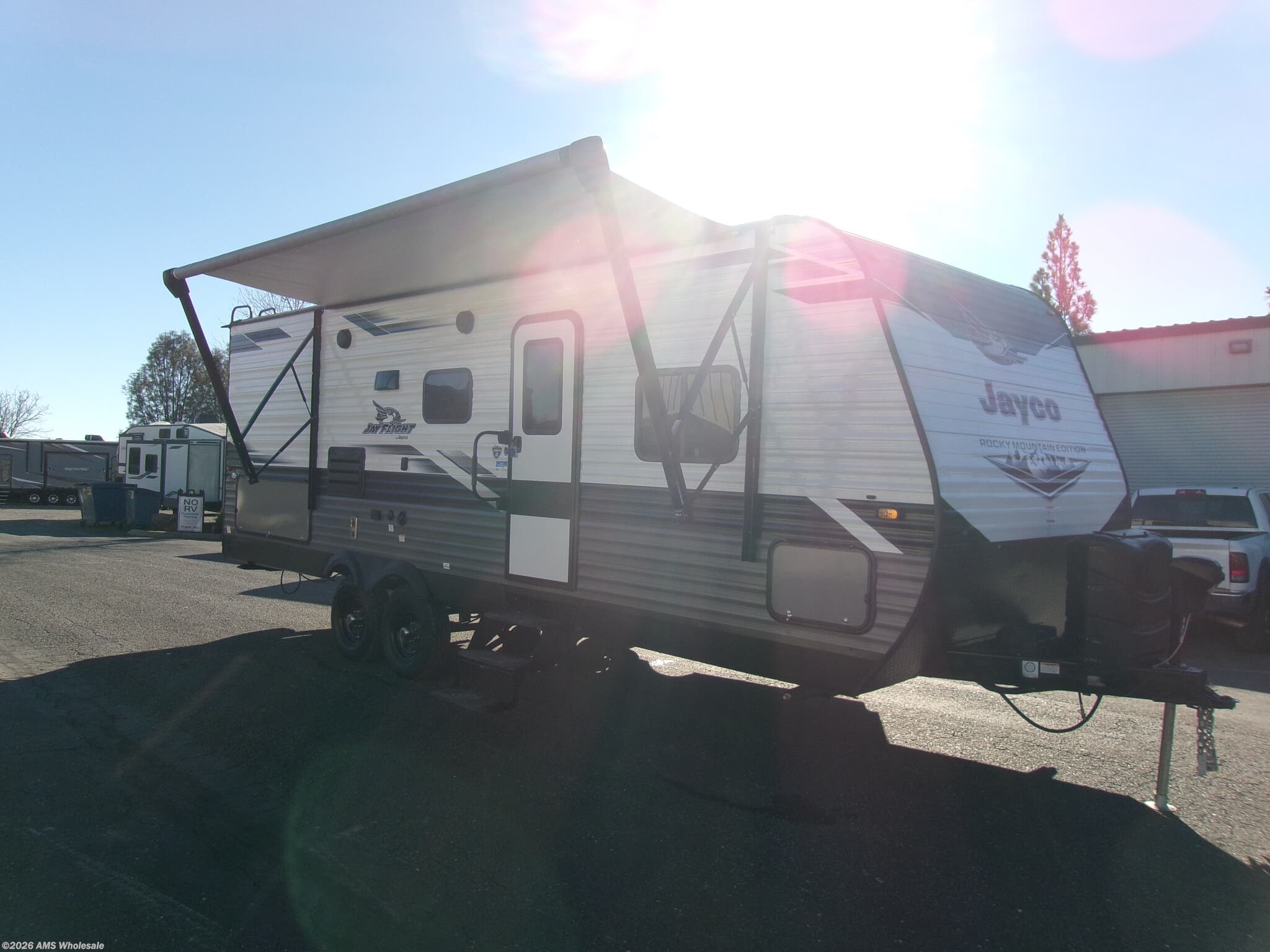 2022 Jayco Jay Flight 242bhsw - Used Travel Trailer For Sale by AMS Wholesale in Placerville, California