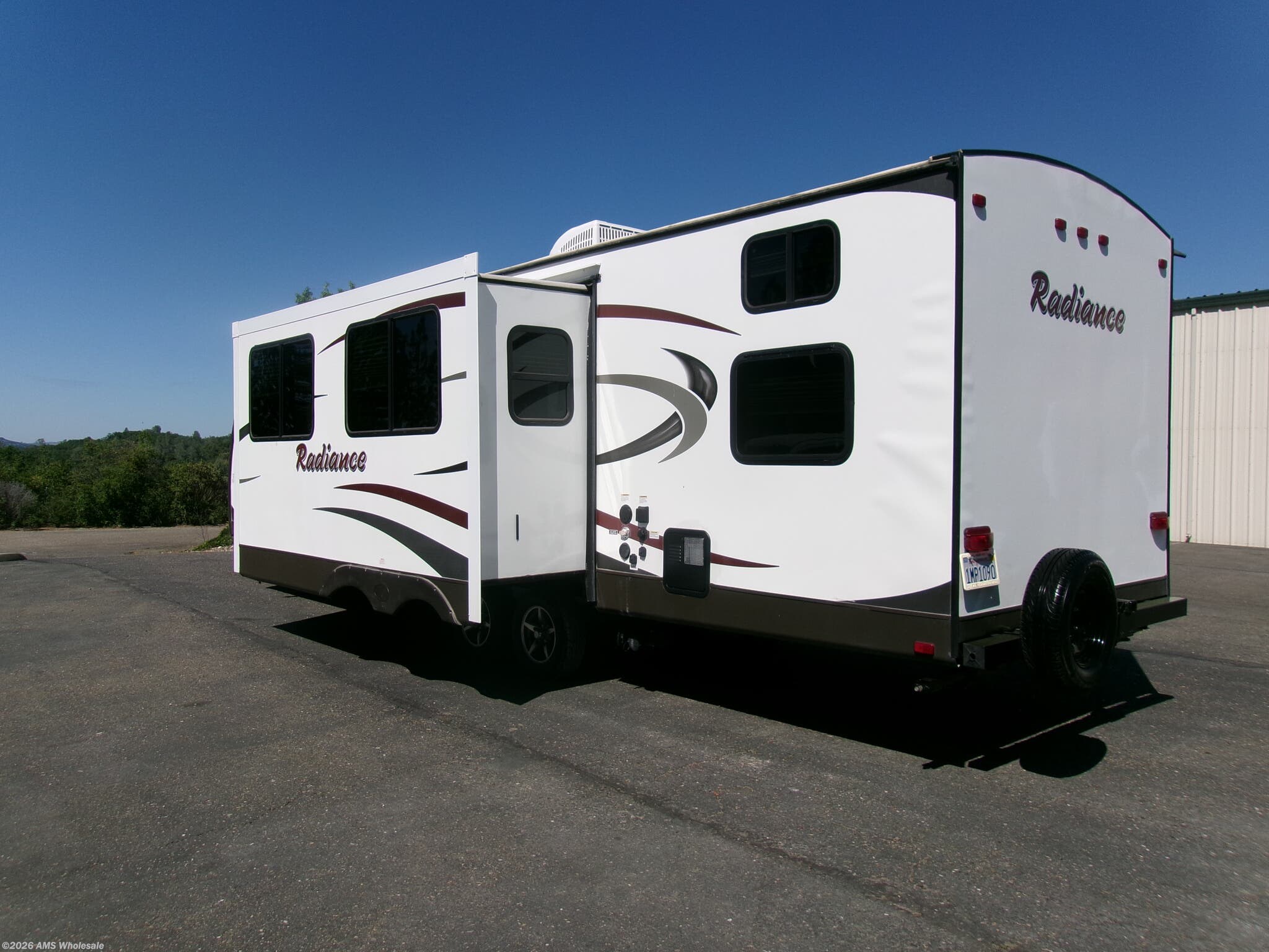 2016 Radiance 28qbss by Cruiser RV from AMS Wholesale in Placerville, California