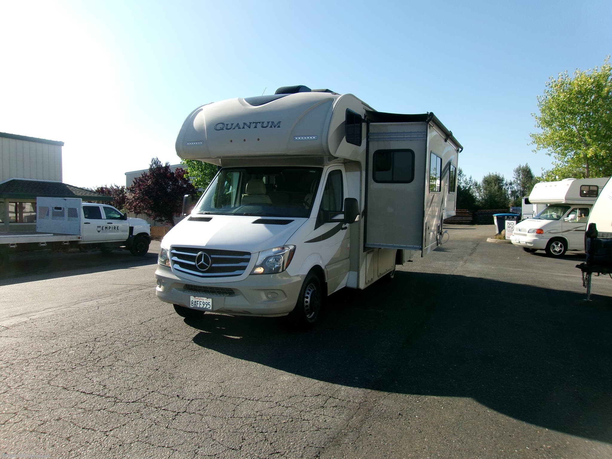2017 Thor Motor Coach Quantum KM24 - Used Class C For Sale by AMS Wholesale in Placerville, California
