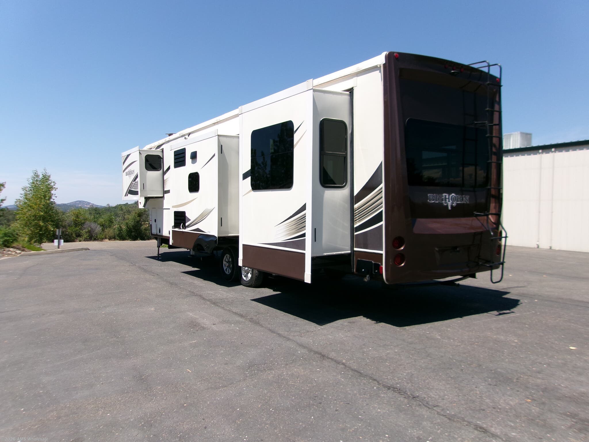 2017 Bighorn 3970rd by Heartland from AMS Wholesale in Placerville, California