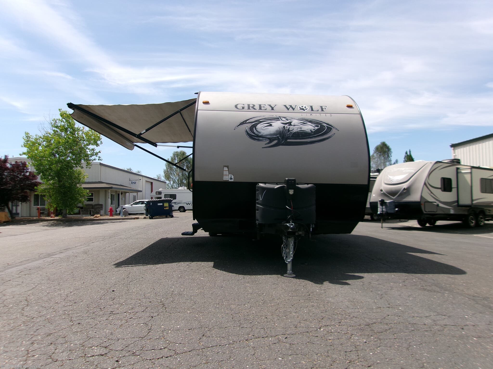 2018 Forest River Cherokee Grey Wolf 26DBH - Used Travel Trailer For Sale by AMS Wholesale in Placerville, California features Ladder, Pantry, Bunk Beds, Queen Bed, Dinette