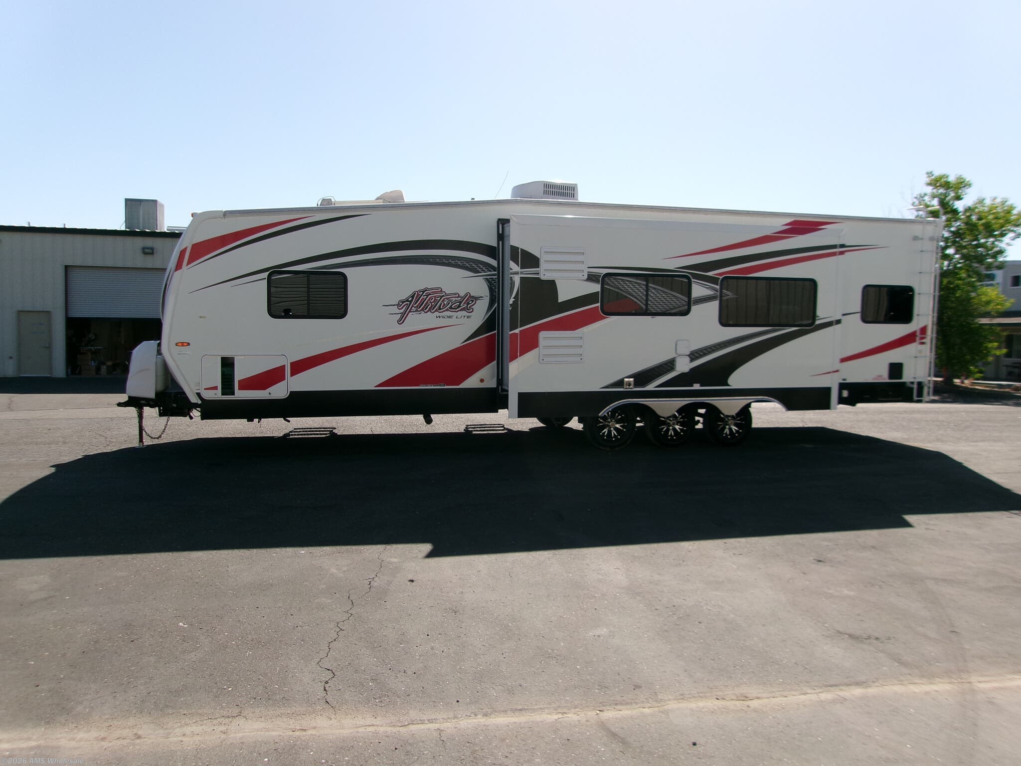 Used 2014 Eclipse Attitude 27cgb available in Placerville, California