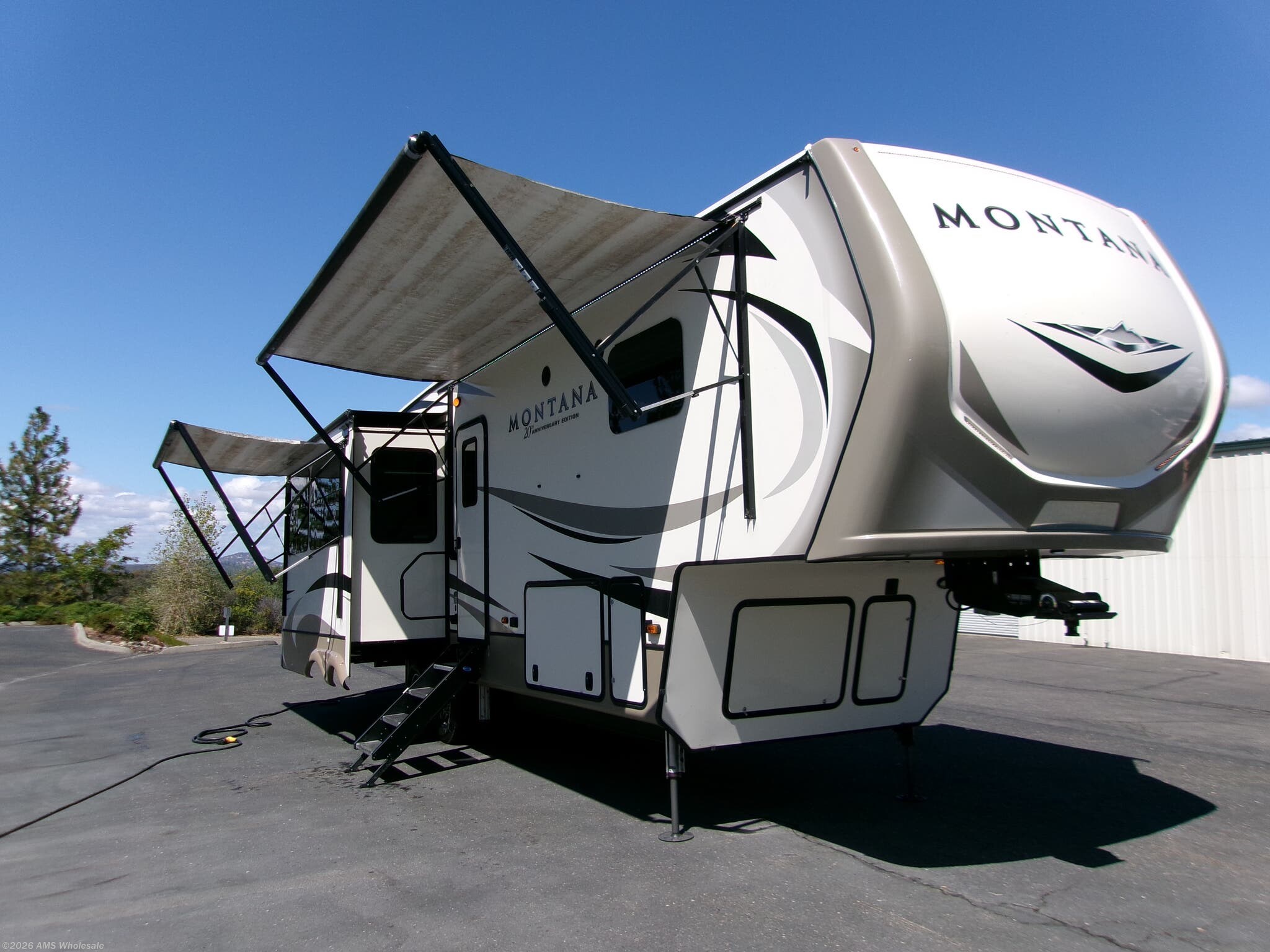 2019 Keystone Montana 3120 - Used Fifth Wheel For Sale by AMS Wholesale in Placerville, California