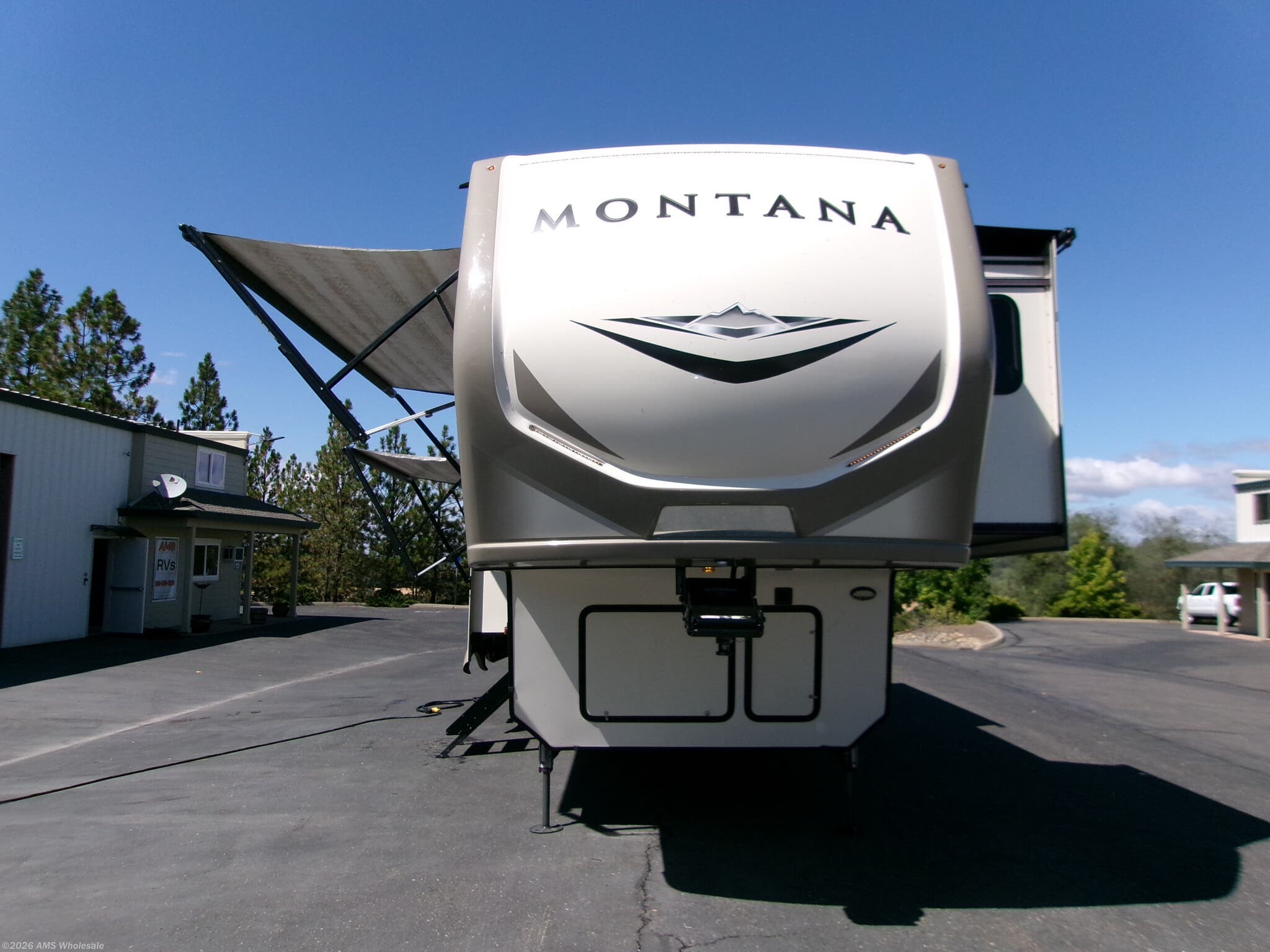 2019 Montana 3120 by Keystone from AMS Wholesale in Placerville, California