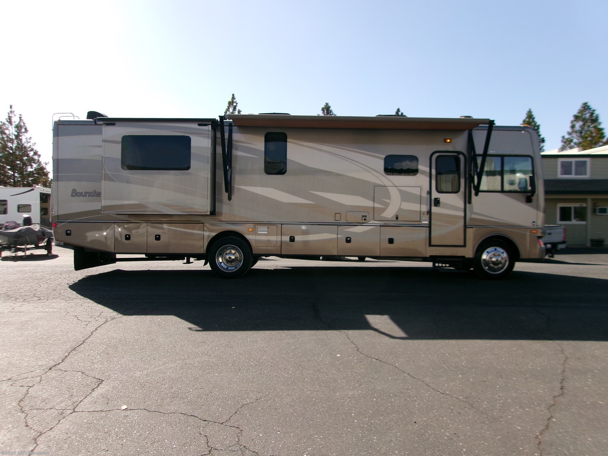 2015 Fleetwood Bounder 35K - Used Class A For Sale by AMS Wholesale in Placerville, California features Oven, Shower, Awning, Insulated, Furnace
