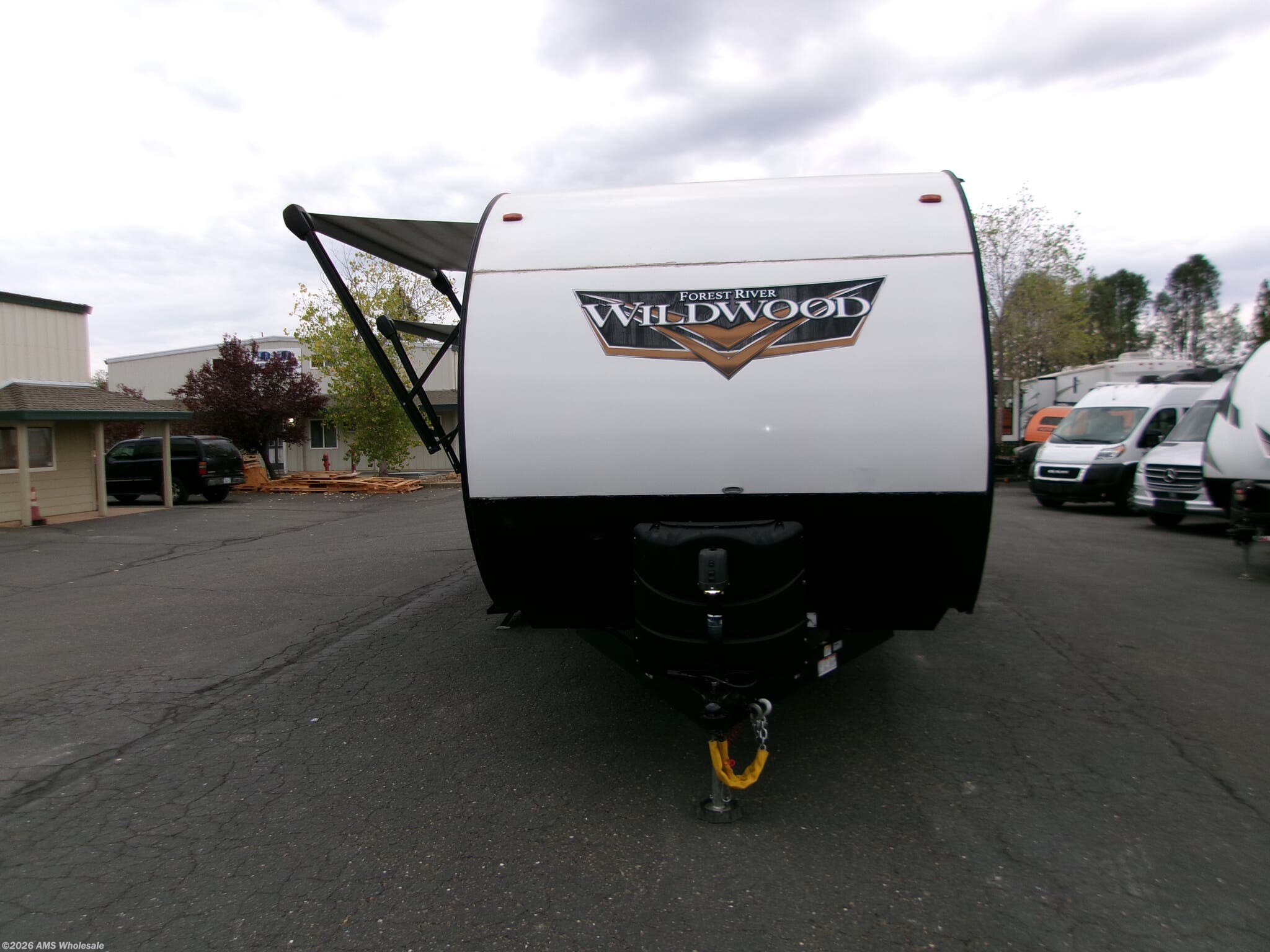 2021 Forest River Wildwood 27RE - Used Travel Trailer For Sale by AMS Wholesale in Placerville, California features Shower, Fireplace