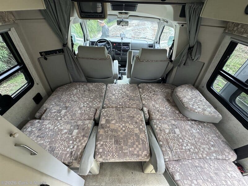 Used 2002 Winnebago Rialta available in Chino Hills, California