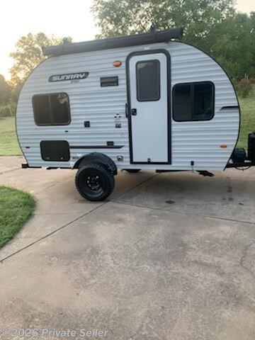 2023 Sunset Park RV SunRay 149 Sport - Used Travel Trailer For Sale by For Sale By Owner in Whitewright, Texas