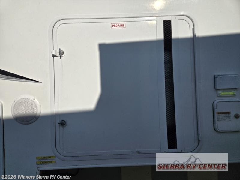 2019 Lance 1172 by Lance from Winners Sierra RV Center in Colfax, California