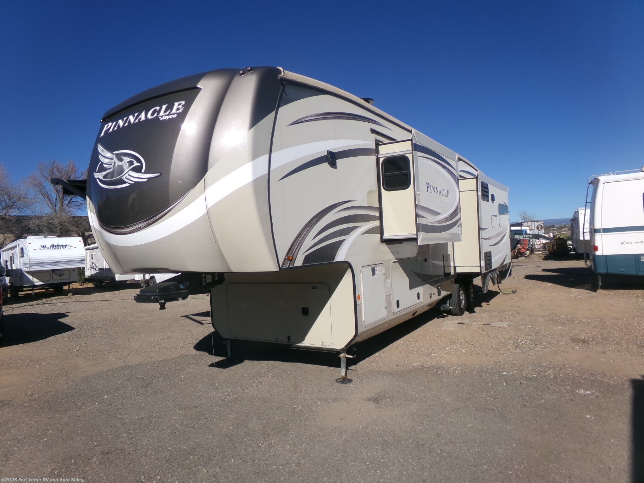 2019 Pinnacle 36FTBS by Jayco from Fort Verde RV and Auto Sales in Camp Verde, Arizona