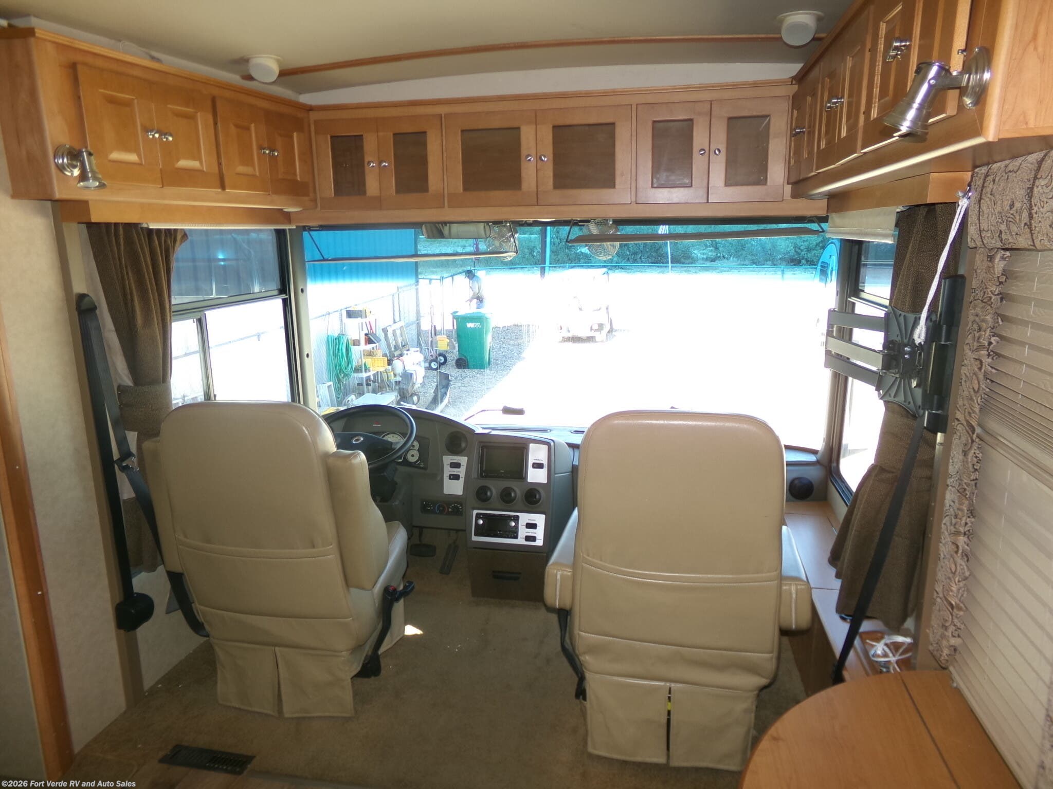 2008 Adventurer 37GL by Winnebago from Fort Verde RV and Auto Sales in Camp Verde, Arizona