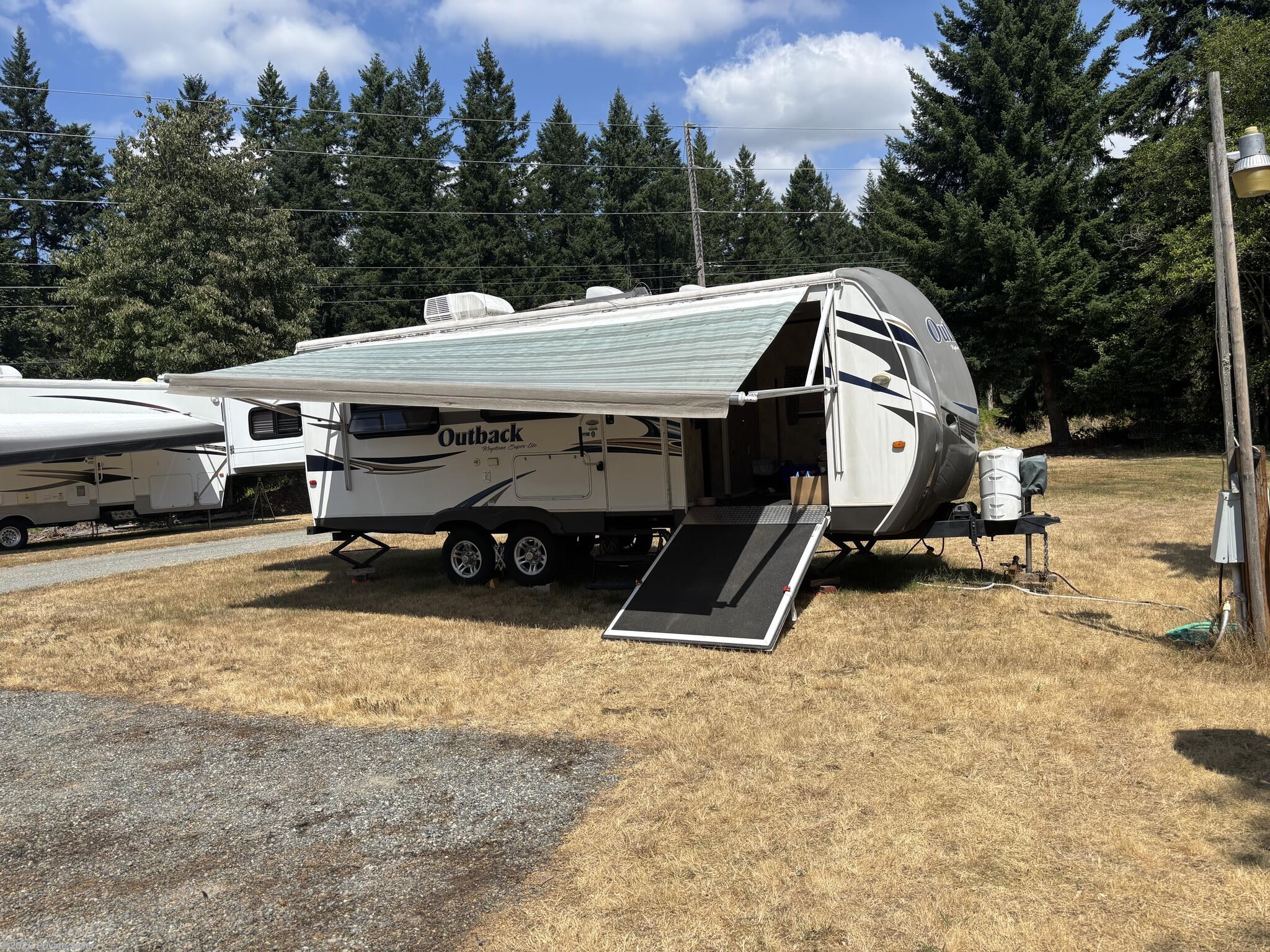 2012 Keystone Outback 230RS - Used Travel Trailer For Sale by For Sale By Owner in Edgewood, Washington