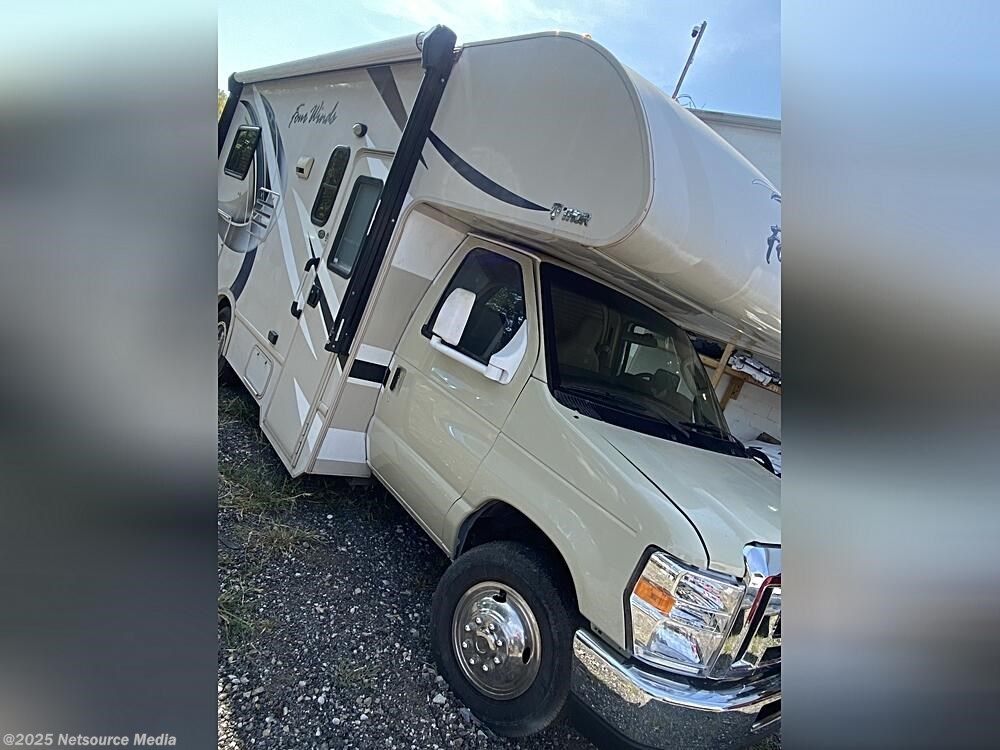 2016 Thor Motor Coach Four Winds - Used Class C For Sale by For Sale By Owner in Columbus, Ohio